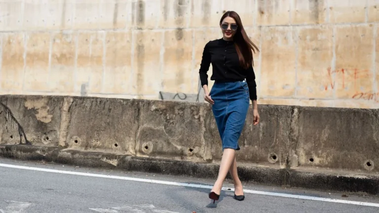 Denim Skirt Outfits for Brunch, Travel and Weekend Wear