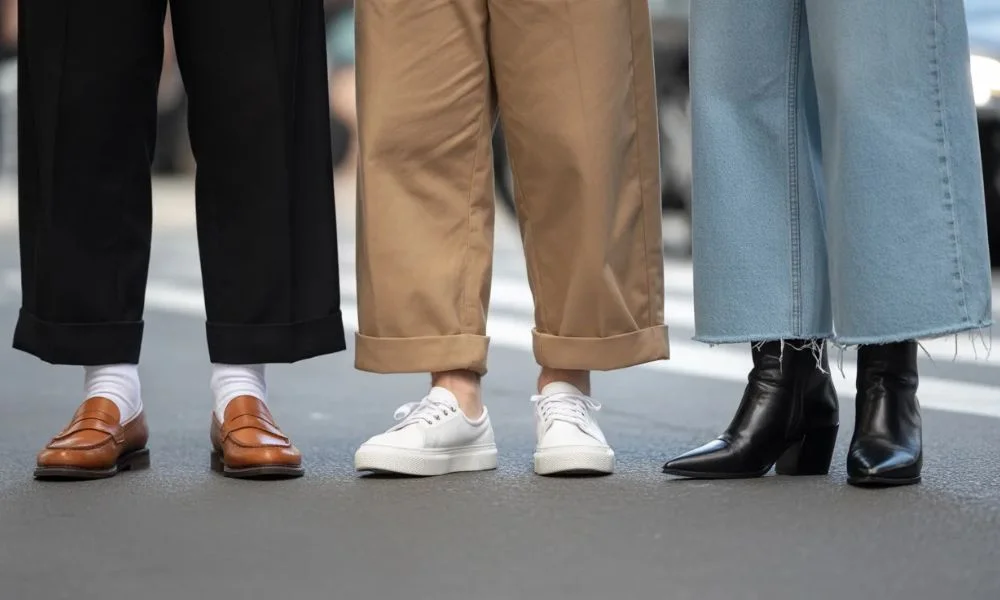 Shoes and accessories that make the outfit feel finished