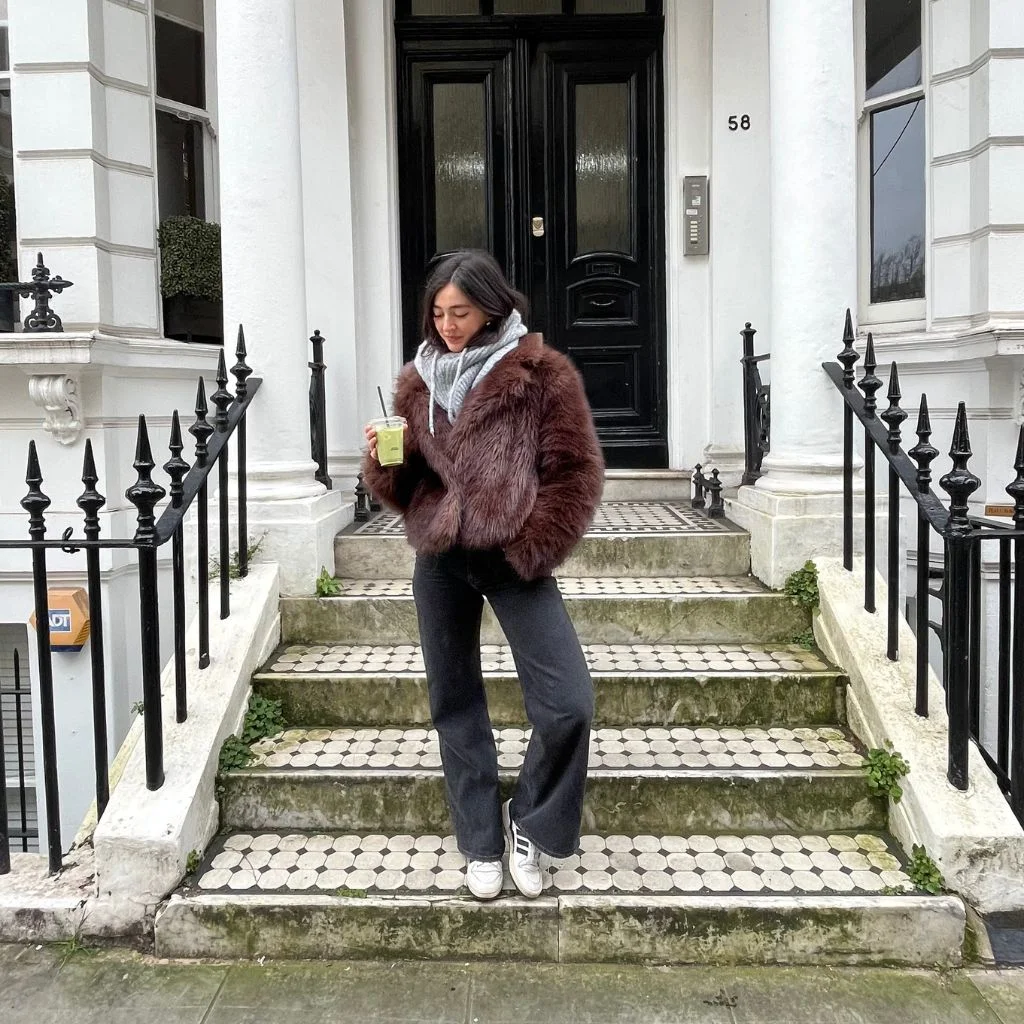 Tailored Trousers With Square-Toe Boots for a Sharper City Mood