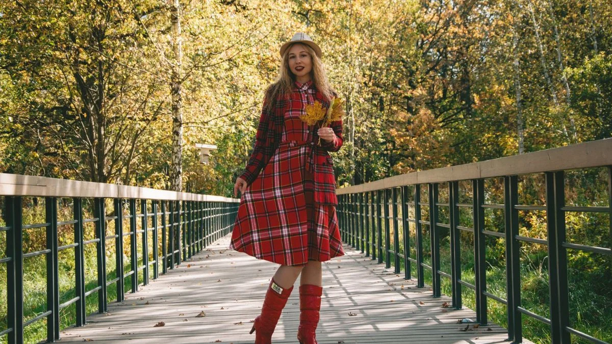 Strawberry Red Summer Outfits Across Aesthetics — Coastal, Boho, Chic, and More