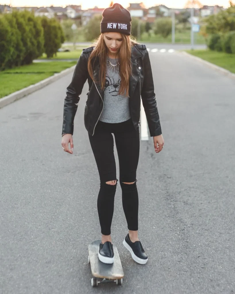 Monochrome Skinny Jeans Outfit