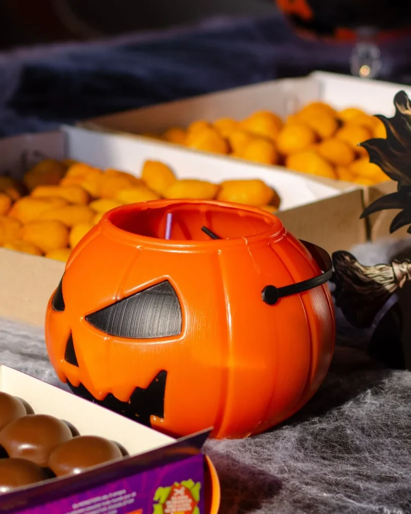 Pumpkin, Ghost, and Witch-Themed Baskets