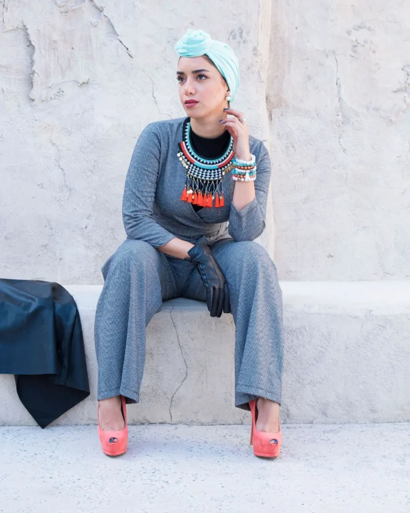 statement accessories outfit