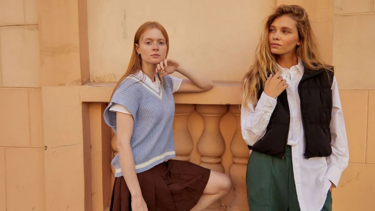 Sweater Vest Outfit Ideas With Jeans, Skirts, and Trousers