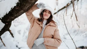 Trendy Y2K Winter Jacket Outfits You’ll Want to Try