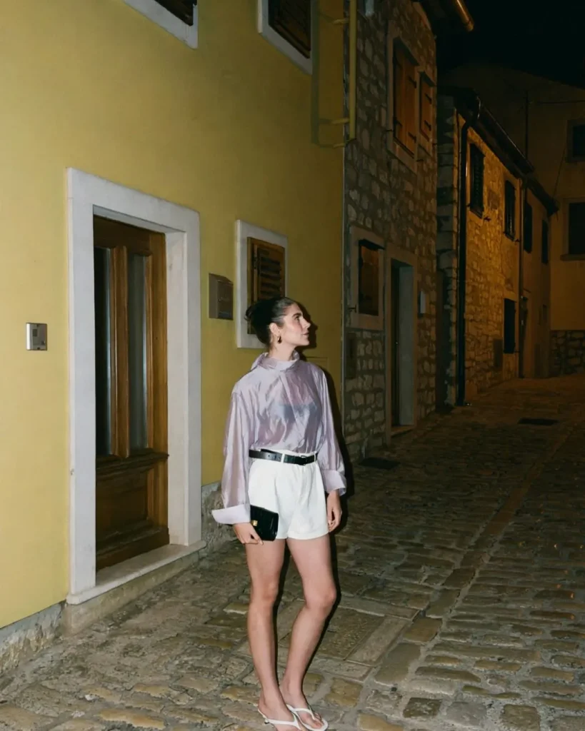 night out outfit shorts woman  